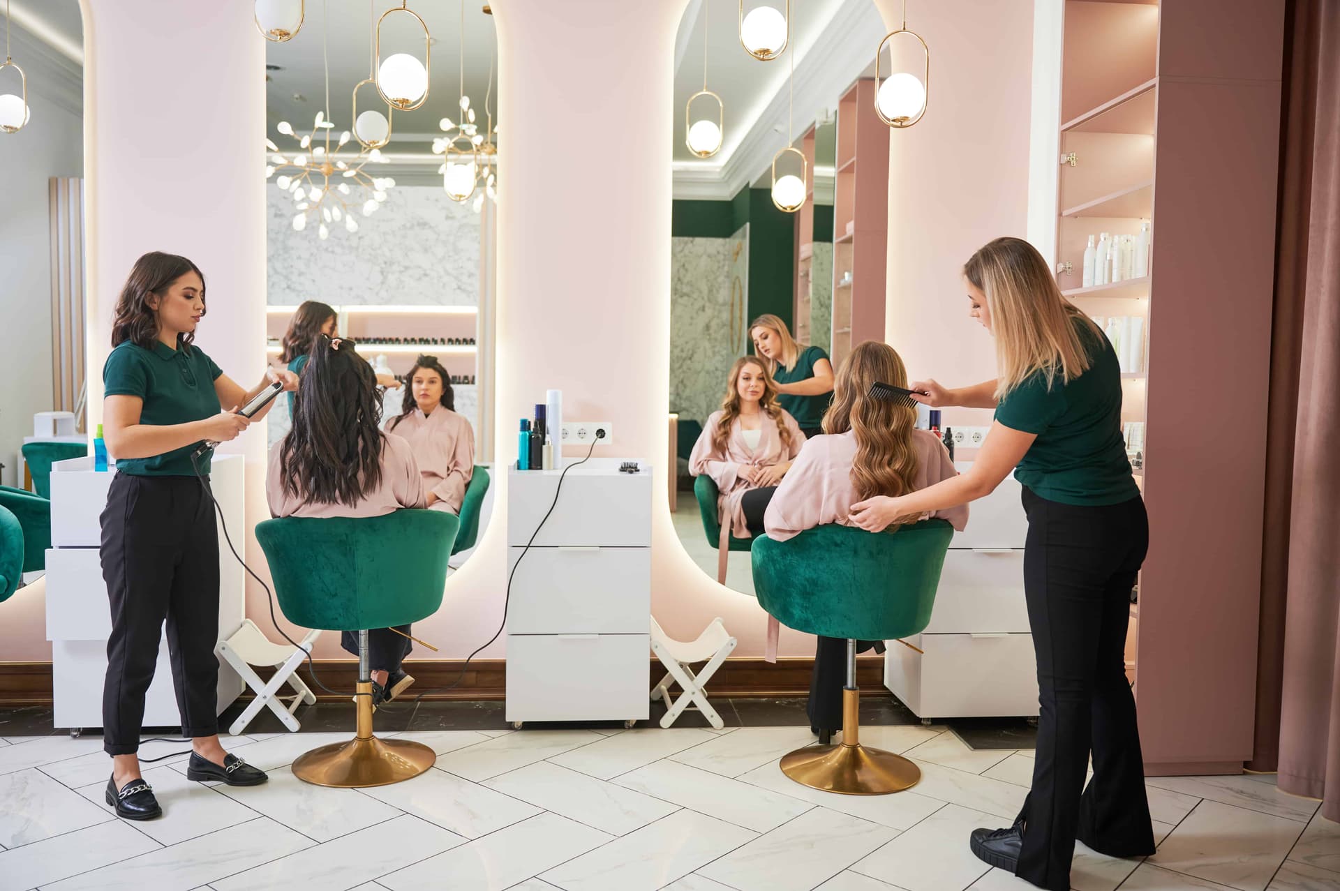 Salon Photography 101: How to Get the Best Instagram Pics for Your Hair Salon