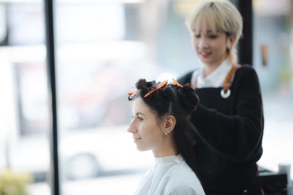 How to Find (and Score) a Hair Stylist Job or Apprenticeship