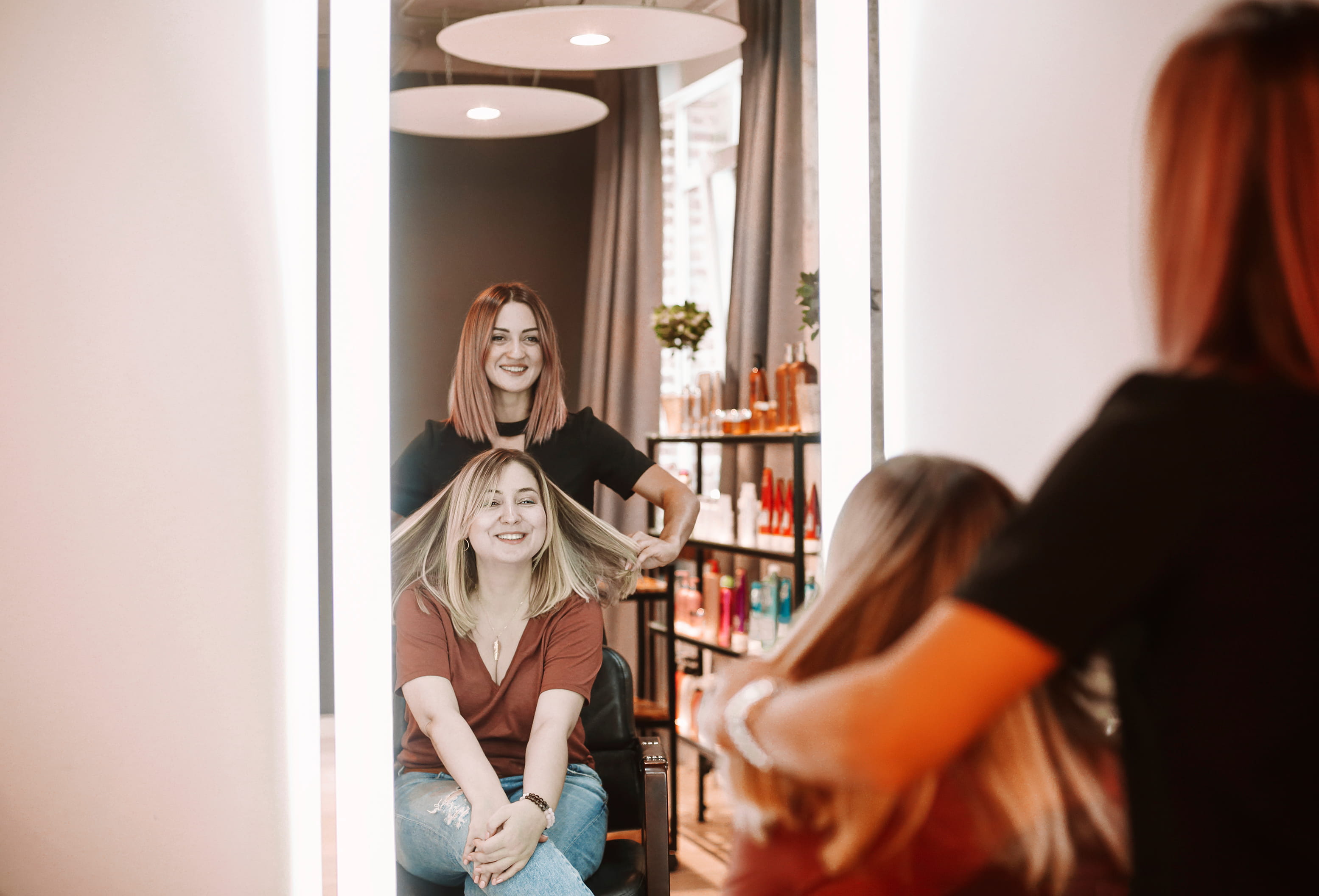 How to Set up Your Salon to Encourage Conversation