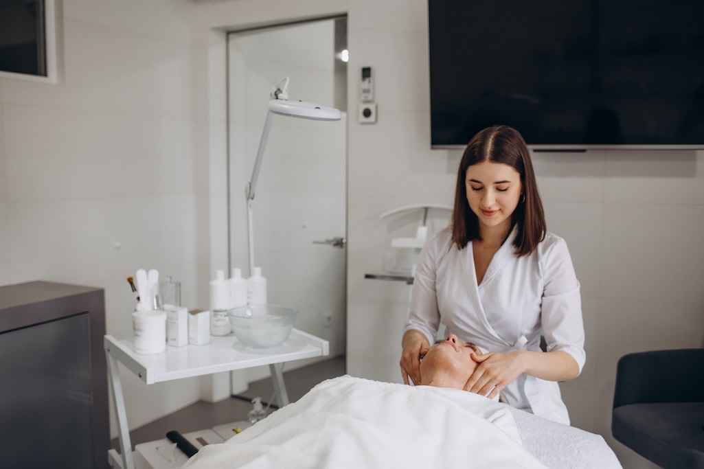 How to Make More Money as an Esthetician