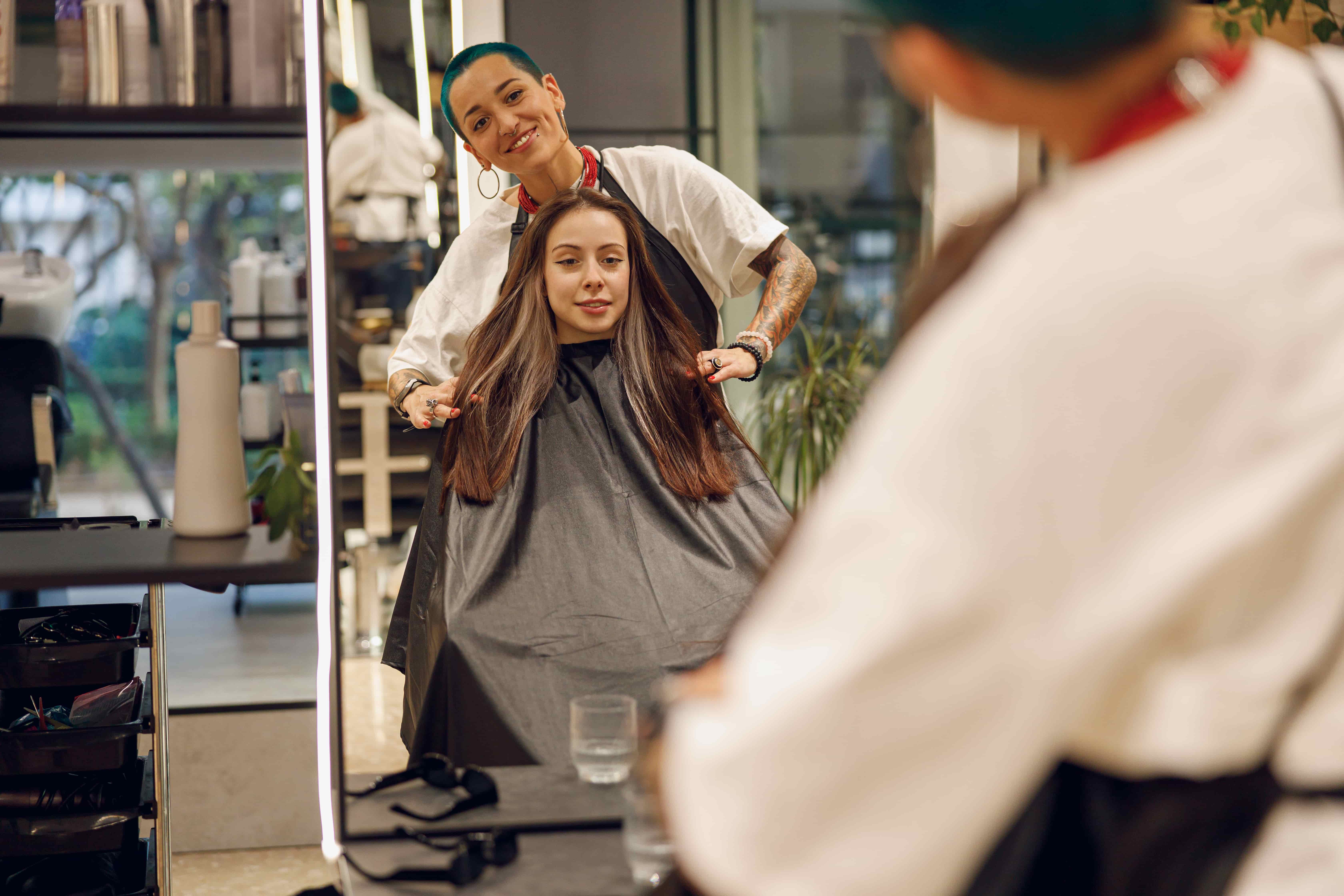 3 Tips to Become a More Supportive Stylist, According to a Licensed Psychologist